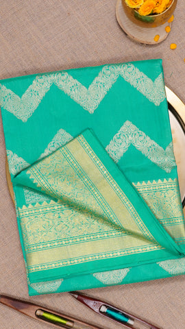 Saree Product Image