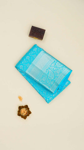 Saree Product Image