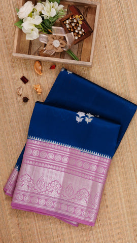 Saree Product Image