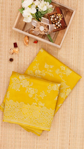 Saree Product Image