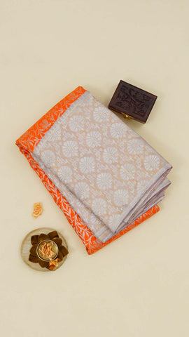 Saree Product Image