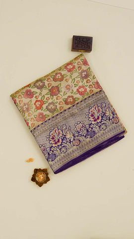 Saree Product Image