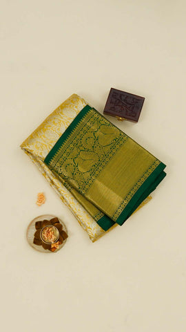Saree Product Image