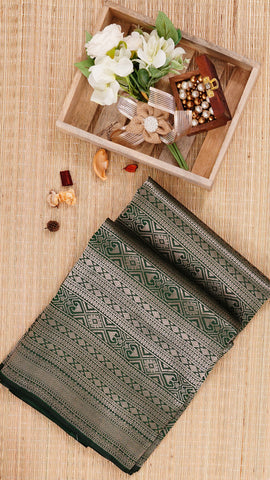 Saree Product Image