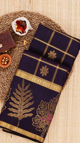 Saree Product Image