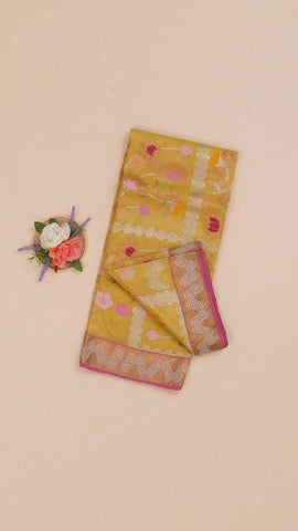 Saree Product Image