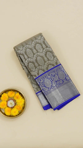 Saree Product Image