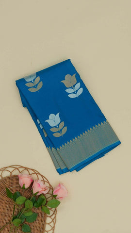 Saree Product Image