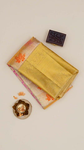Saree Product Image