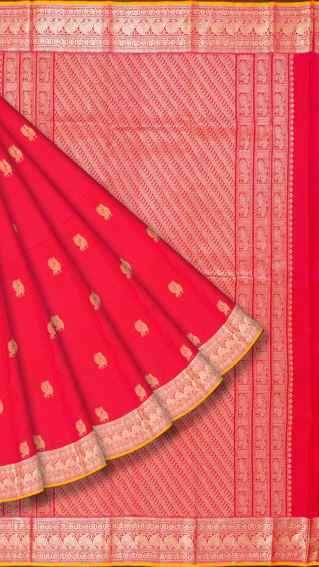 Reddish Pink Kanchipuram Saree with Butta Weave