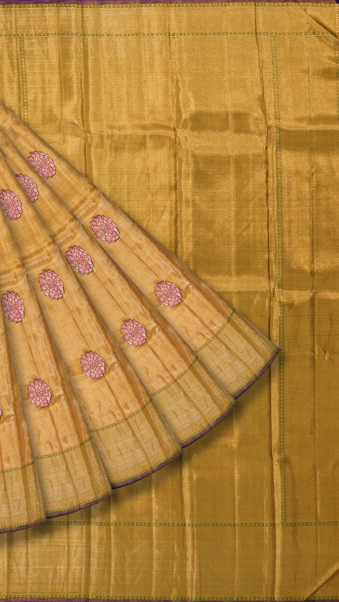 Traditional Gold Kanchipuram Saree with Green Brocade Pallu