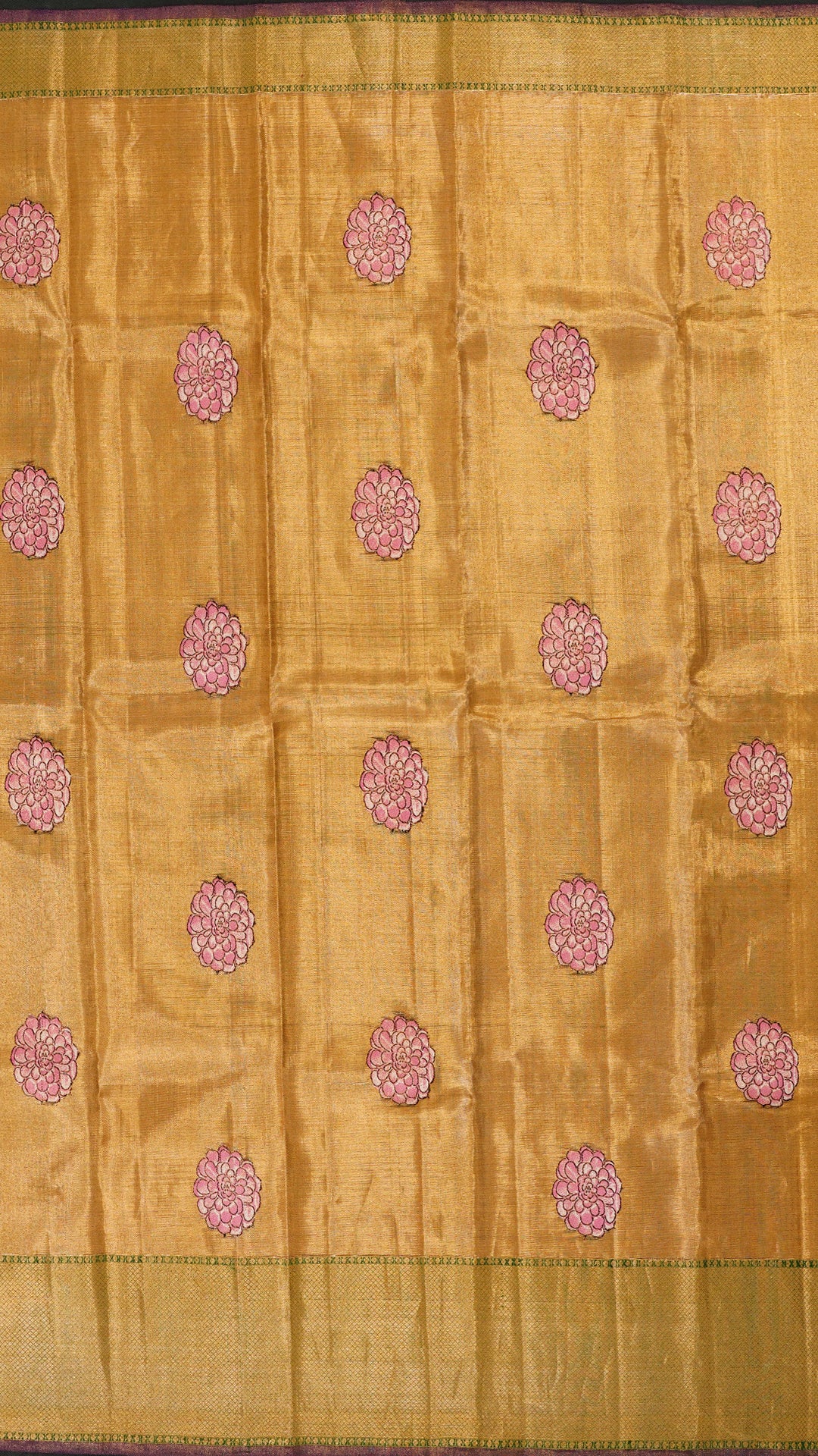 Traditional Gold Kanchipuram Saree with Green Brocade Pallu