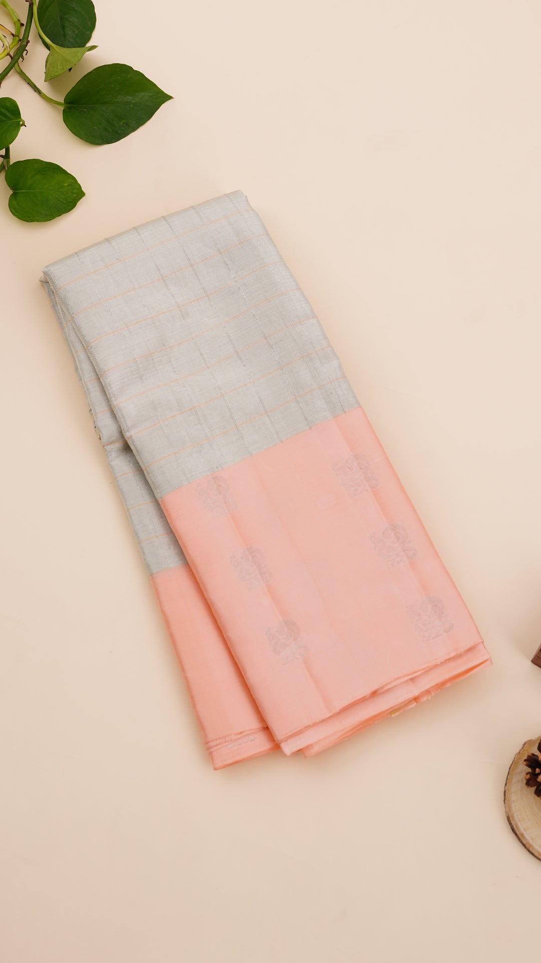 Kanchipuram Tissue Checks Saree – Peach Contrast Border Bridal Pattu