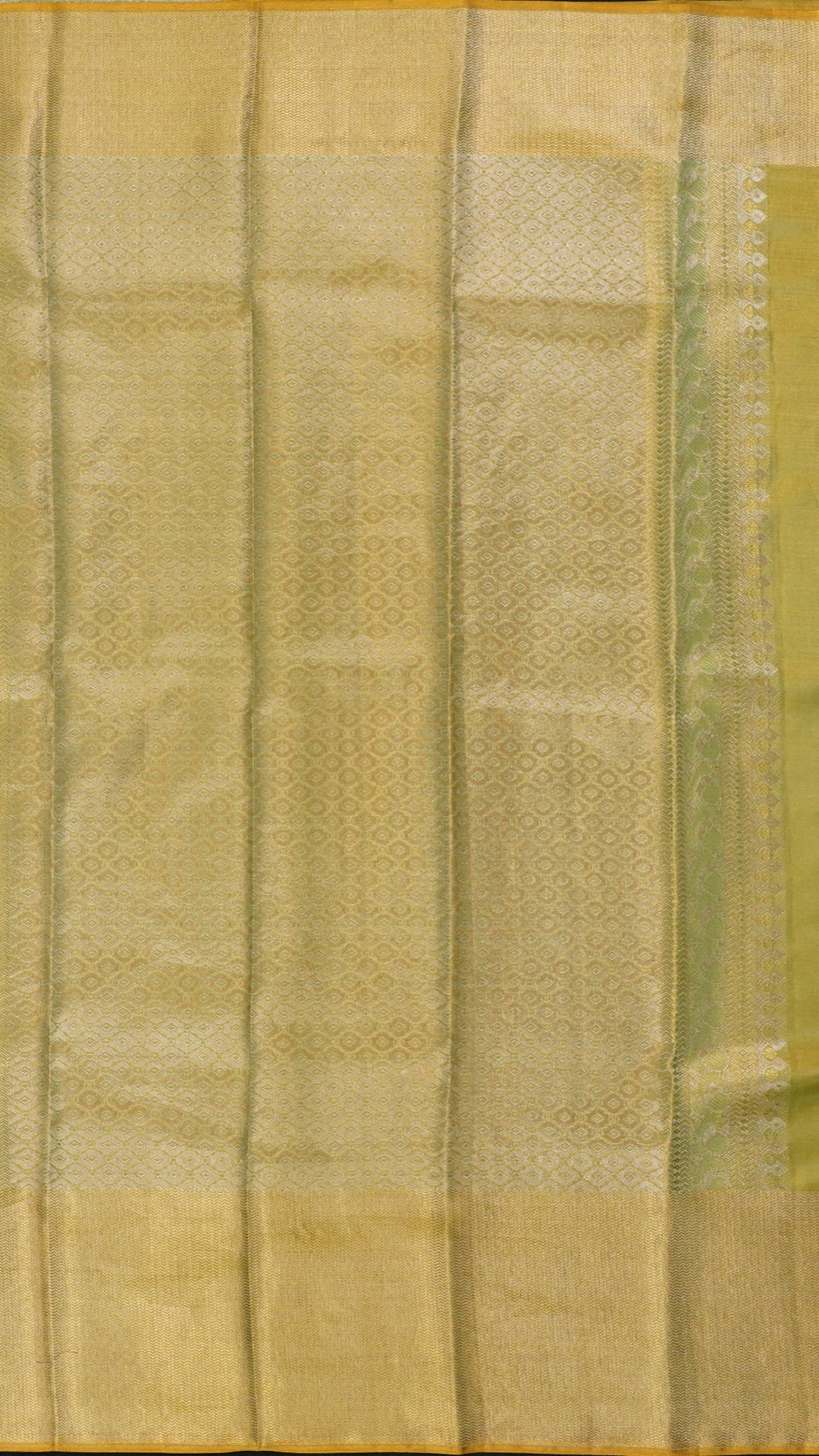 Traditional Gold Kanchi Pattu Saree with Cross Lines and Butta Borders