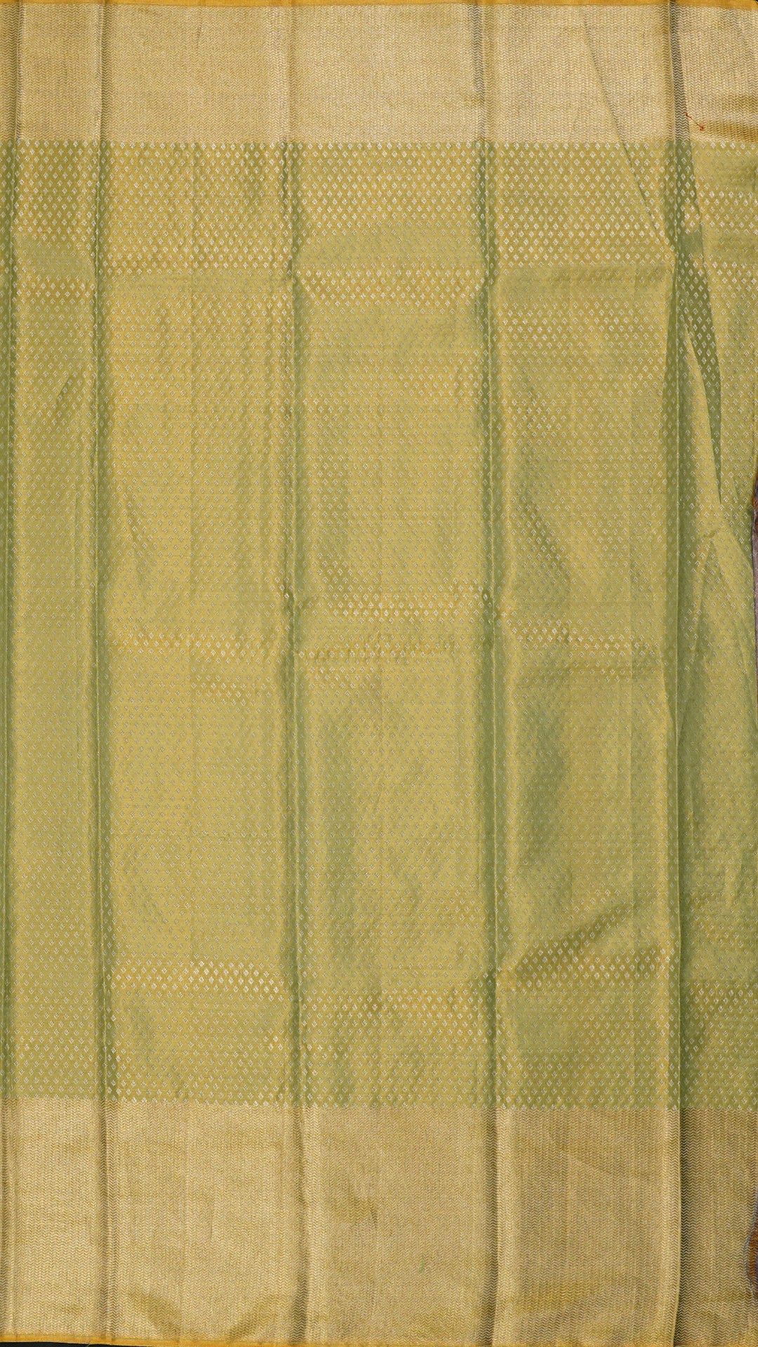 Traditional Gold Kanchi Pattu Saree with Cross Lines and Butta Borders