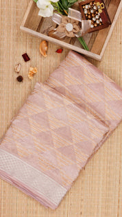 Light Maow Tissu Silk Saree with Geometric Pattern