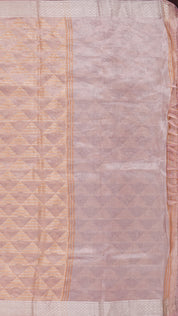 Light Maow Tissu Silk Saree with Geometric Pattern