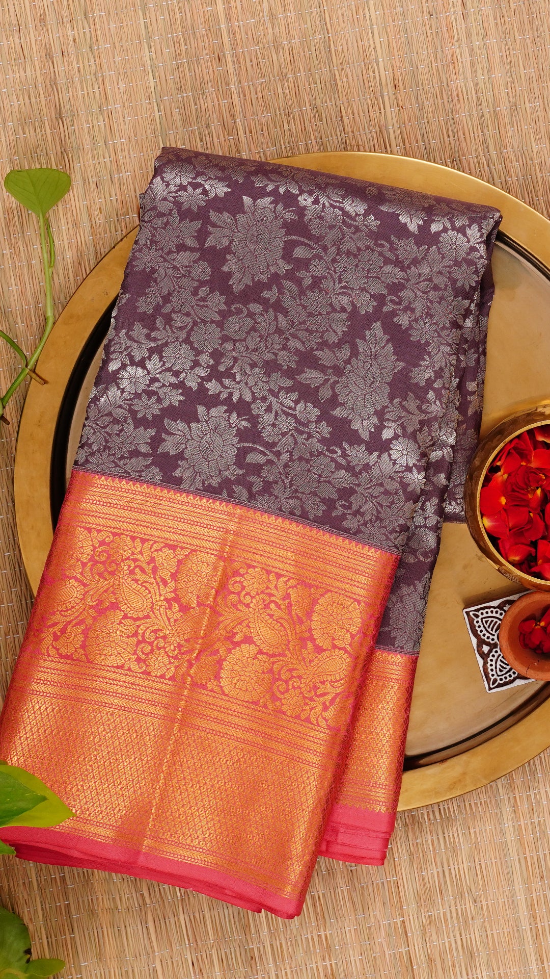 Mauve and Peach Kanchipuram Silk Saree with Silver Zari and Contrast Border | Medium Zari Saree