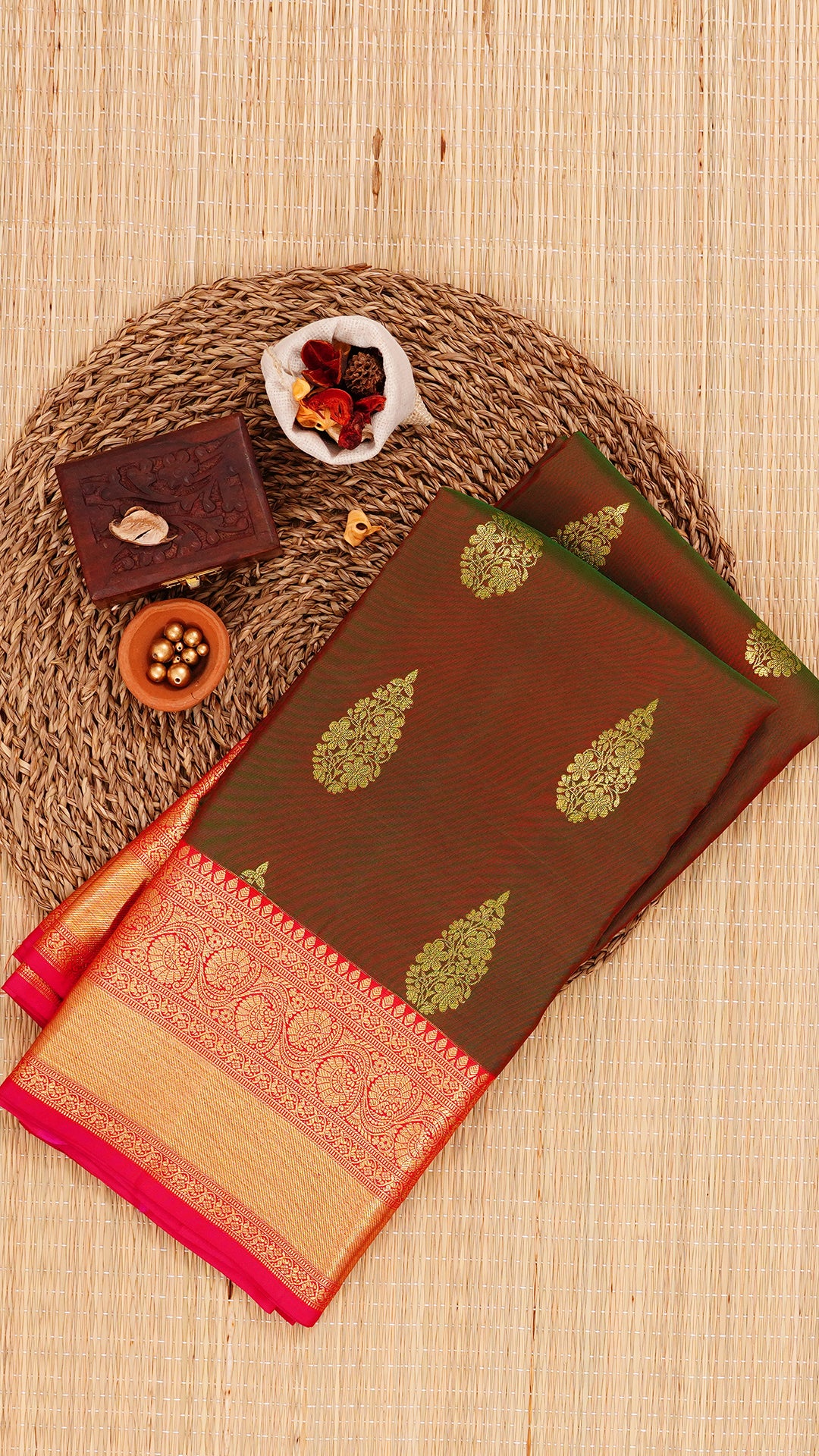 Reddish Brown Kanchipuram Saree with Pink Border