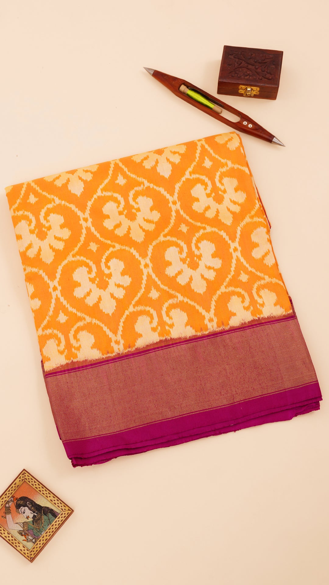 Ikkat Silk Saree with All Over Pattern & Kaddi Border