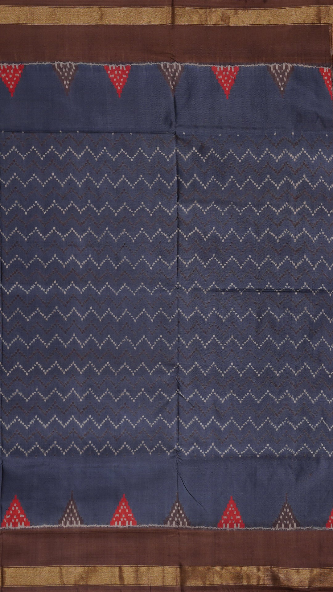 Ikkat Silk Saree with Zigzag Pattern & Plain Border