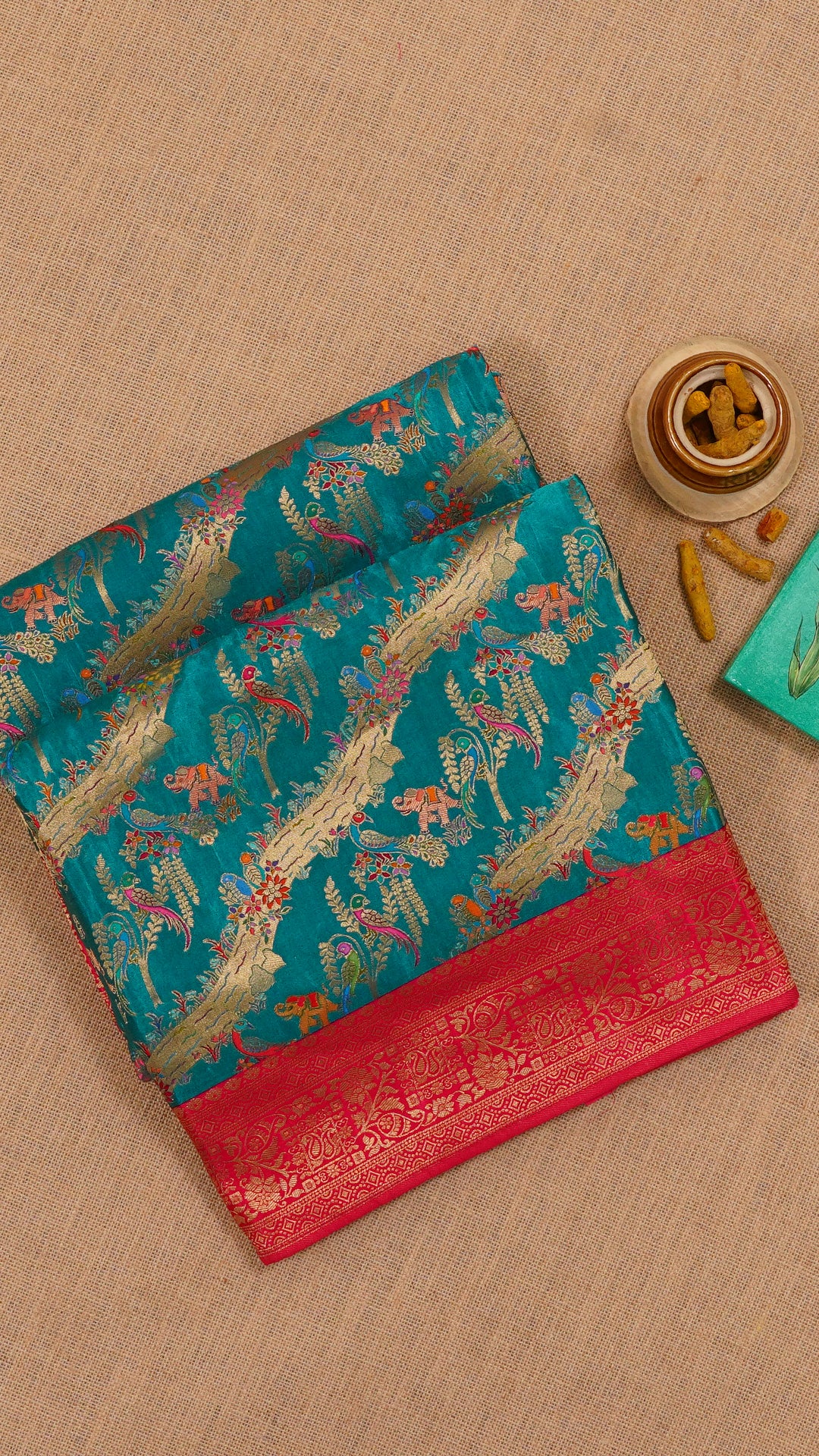 Rama Green Banaras Silk Saree with Contrast Border – Vaarahi Silks