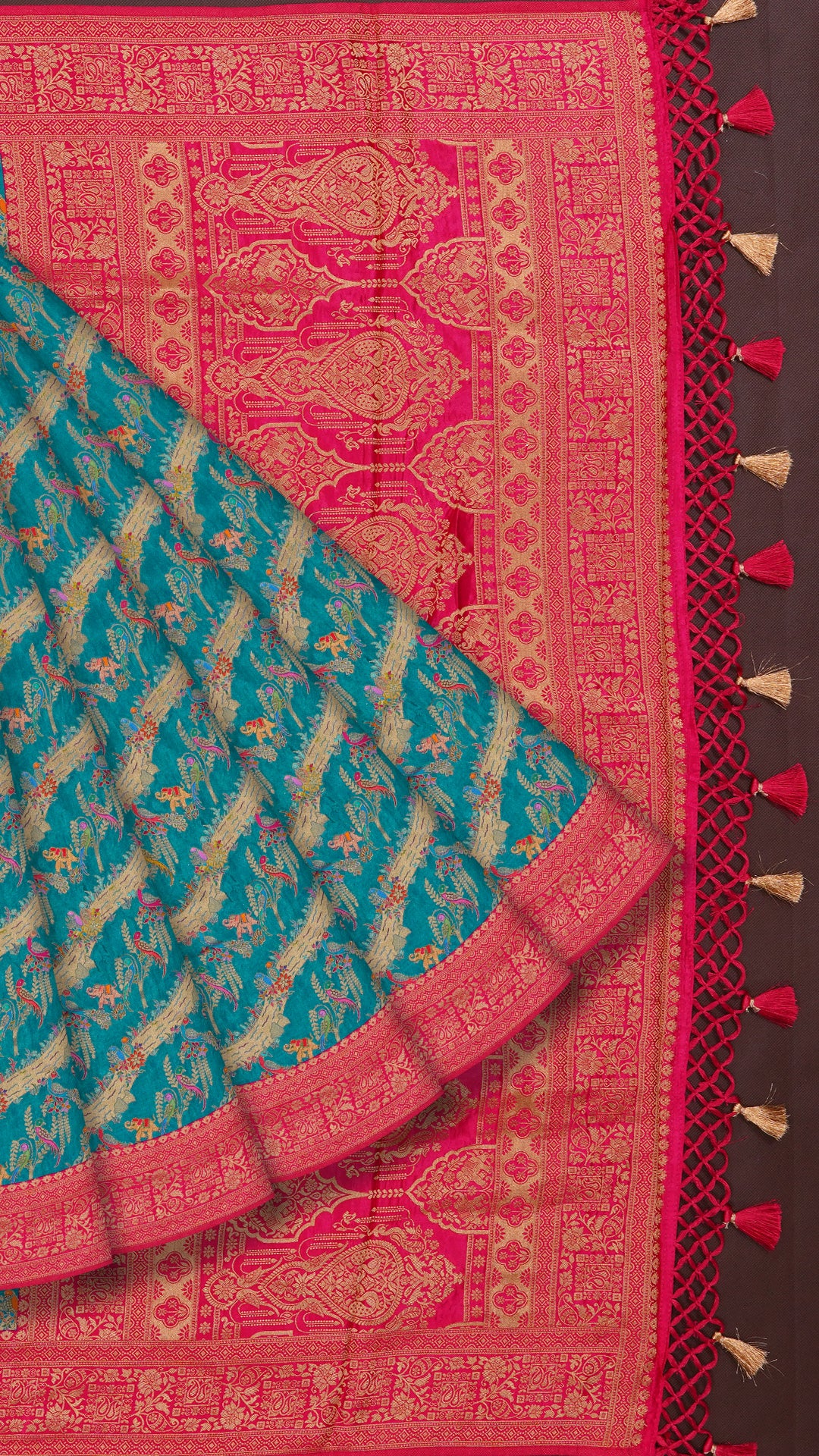 Rama Green Banaras Silk Saree with Contrast Border – Vaarahi Silks