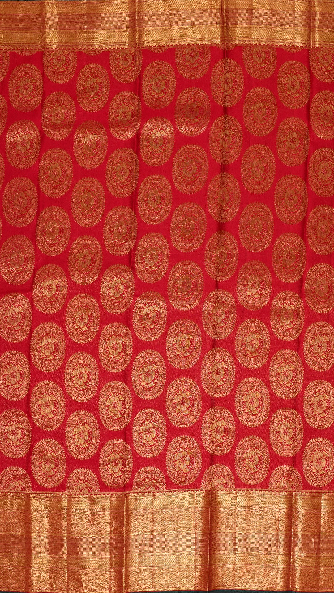 Red Kanchi Pattu Saree with Zari Border & Big Buttes