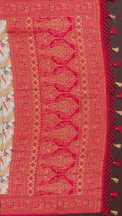 Cream Mashru Silk Saree with Contrast Plain Border – Vaarahi Silks