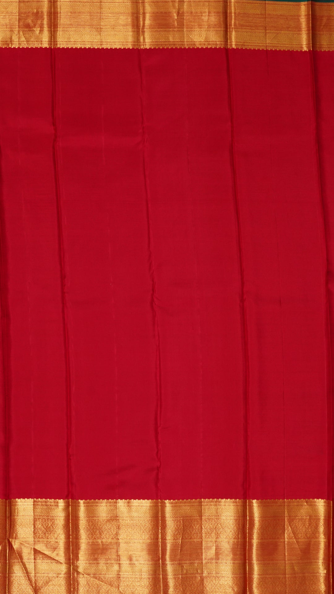 Red Kanchi Pattu Saree with Zari Border & Big Buttes