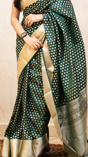 Bottle Green Kanchi Pattu Saree with Thread Work Border