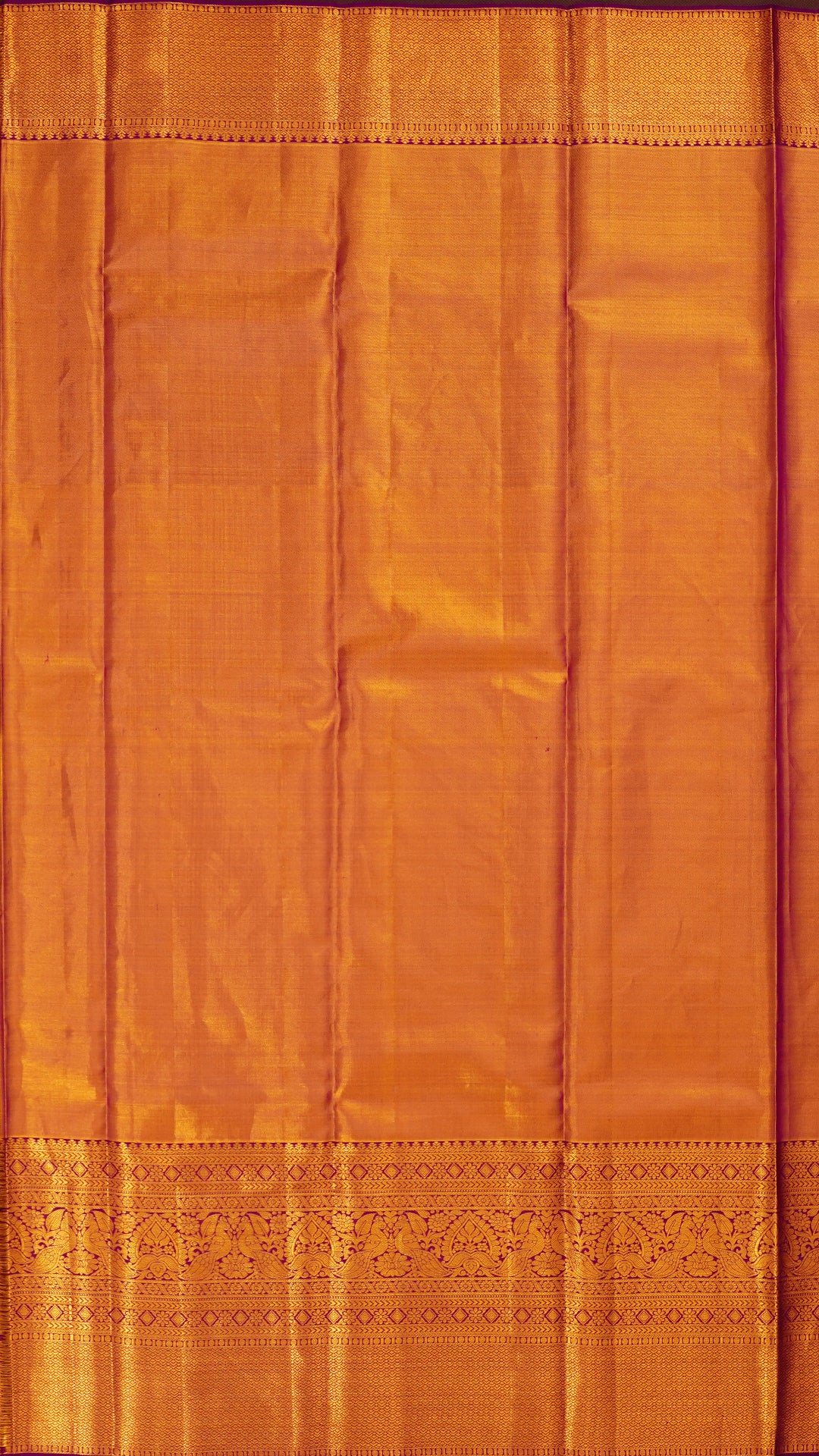 Elegant Kanchi Pattu Silk Saree in Dual Shade with Dark Purple Contrast