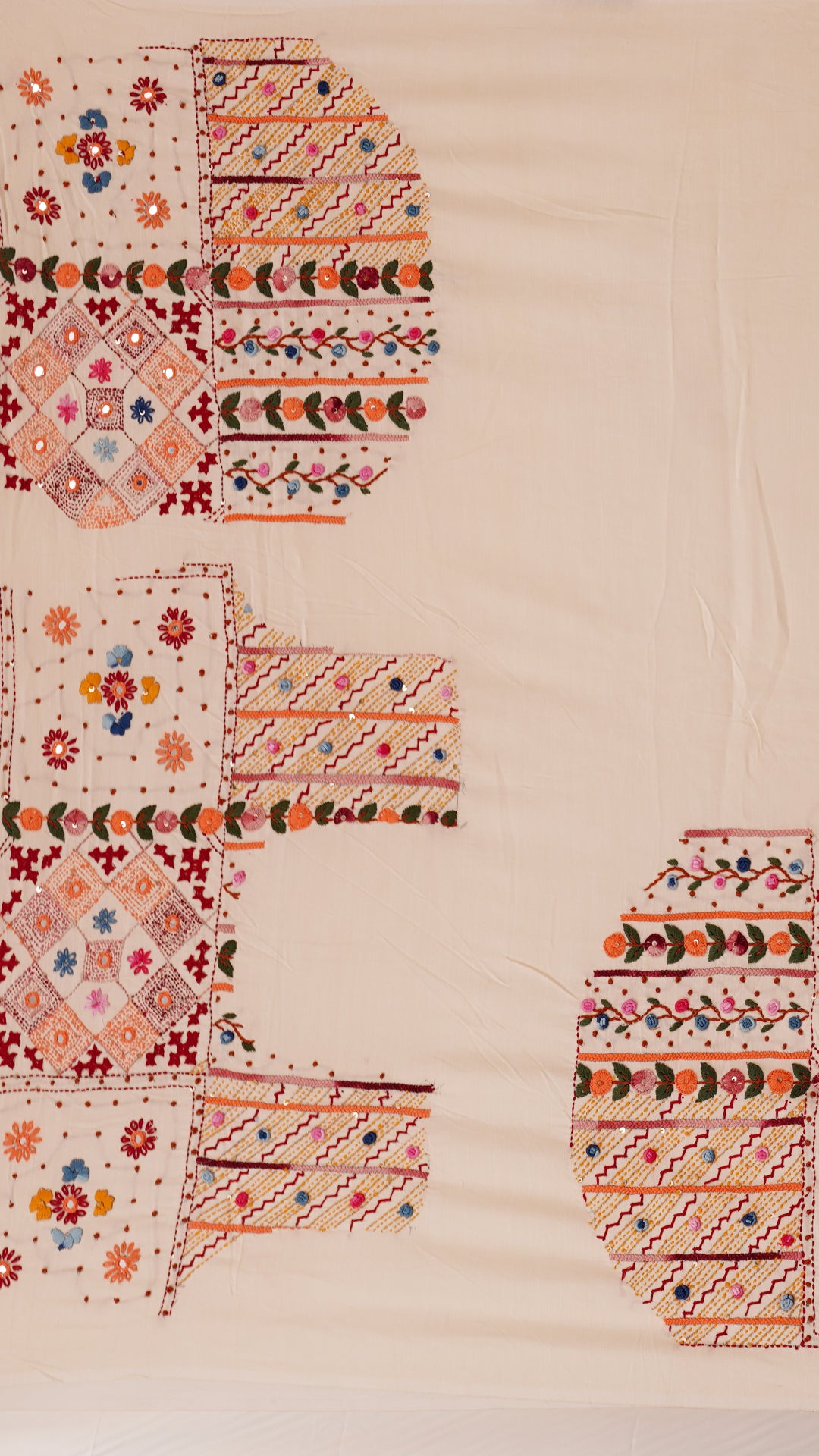 Tusser Silk Butta Saree with Thread Embroidery for Everyday Elegance