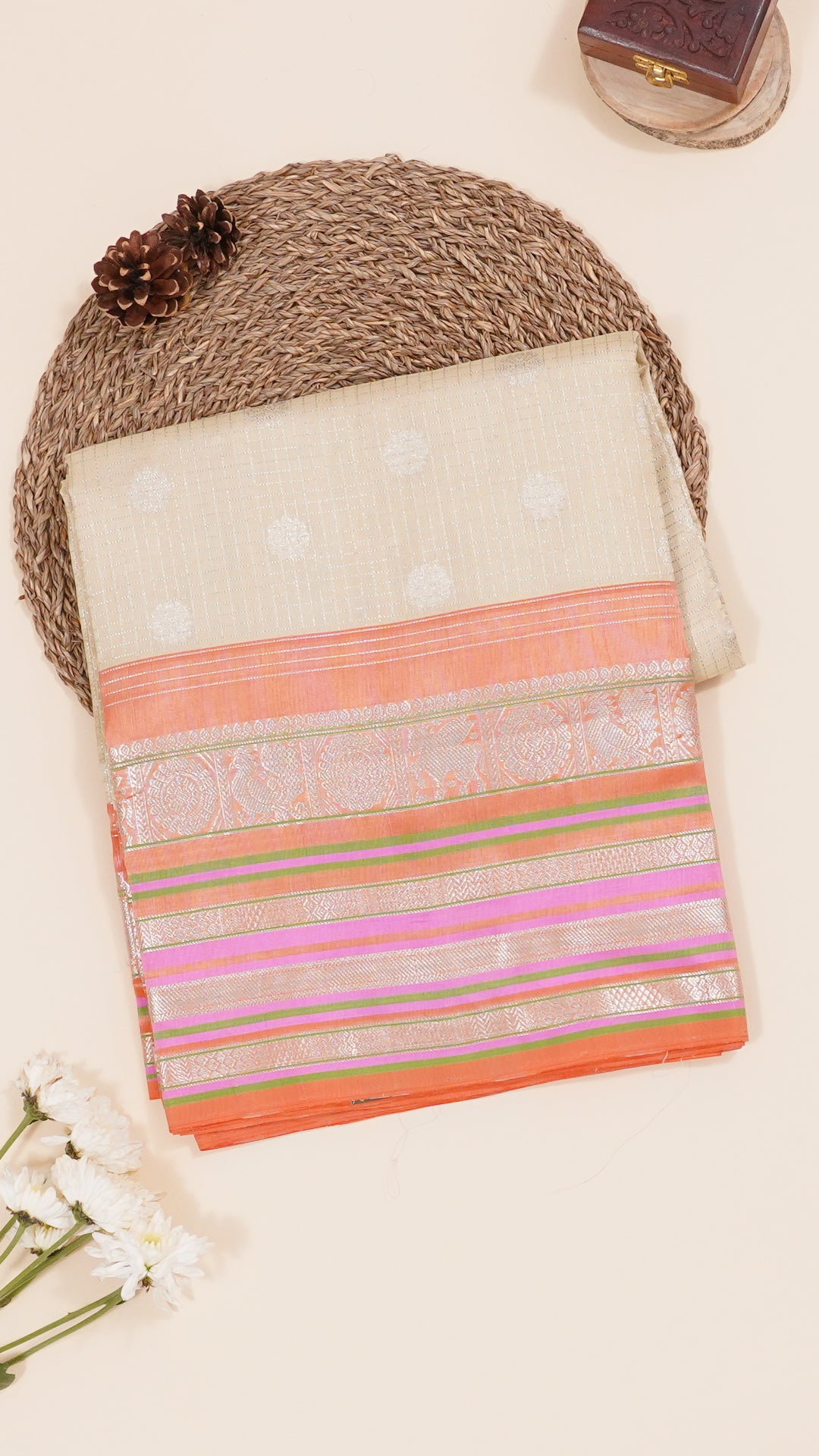 Checks with butta Pattern Silk Saree – Ivory Venkatagiri Weave